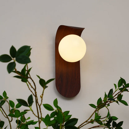 Elegant Wall Light Fixture with Dimmable Options – Nature-Inspired Design in Wood Finish 8