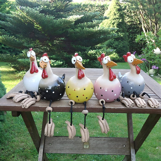 Whimsical Large-Eyed Chicken Statue – Fun Garden Ornament for Outdoor Decor 1