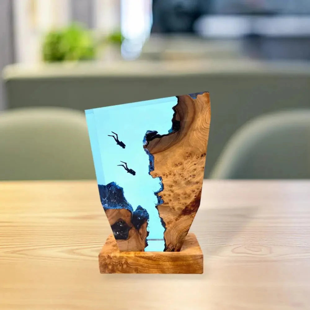 Deep Sea Diver Table Lamp – Artistic Resin and Wood Design for Ambient Lighting 2