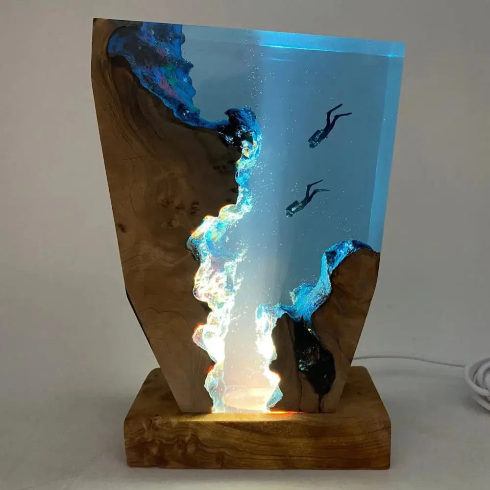 Deep Sea Diver Table Lamp – Artistic Resin and Wood Design for Ambient Lighting 3