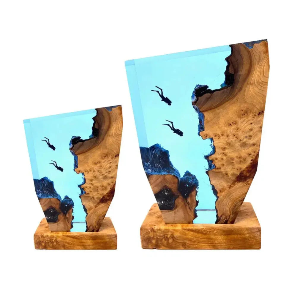 Deep Sea Diver Table Lamp – Artistic Resin and Wood Design for Ambient Lighting 4