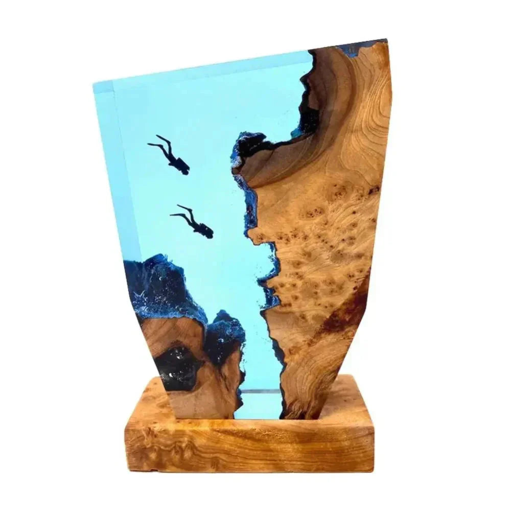 Deep Sea Diver Table Lamp – Artistic Resin and Wood Design for Ambient Lighting 5