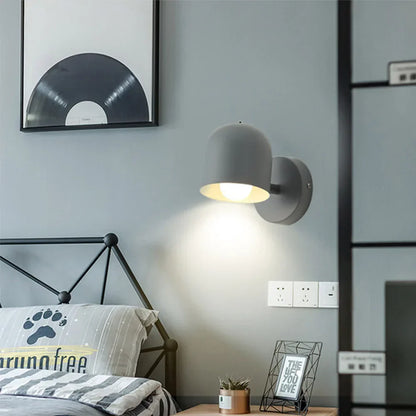 Minimalist LED Wall Light – Sleek Metal Design for Modern Interiors 5