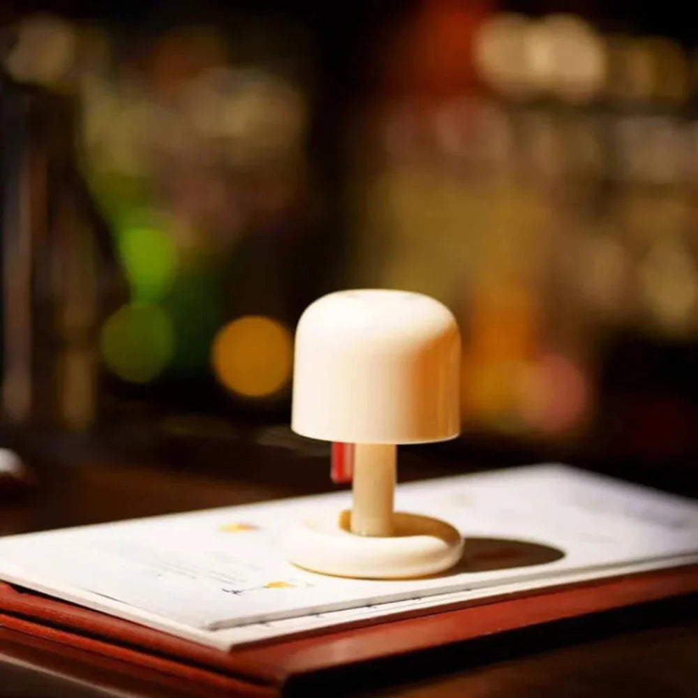 Portable Mini Sunset Light – Rechargeable LED Table Lamp for Cozy Atmosphere 3