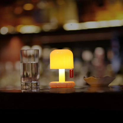 Portable Mini Sunset Light – Rechargeable LED Table Lamp for Cozy Atmosphere 4