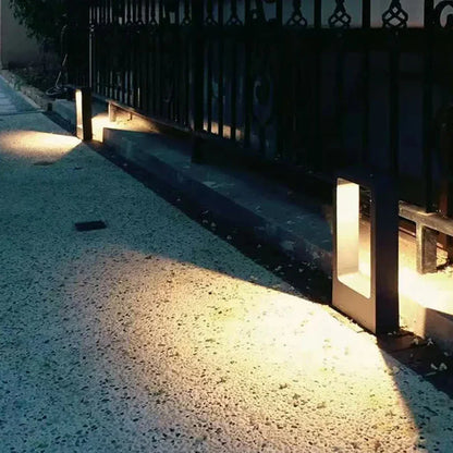 Modern Outdoor Garden Light – Stylish and Durable Pathway Illumination 5
