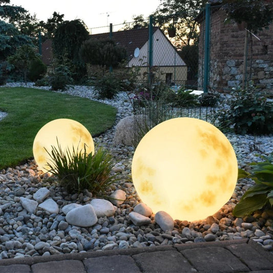 Solar Garden Moon Lamp – Eco-Friendly Outdoor Lighting with Warm Glow 1