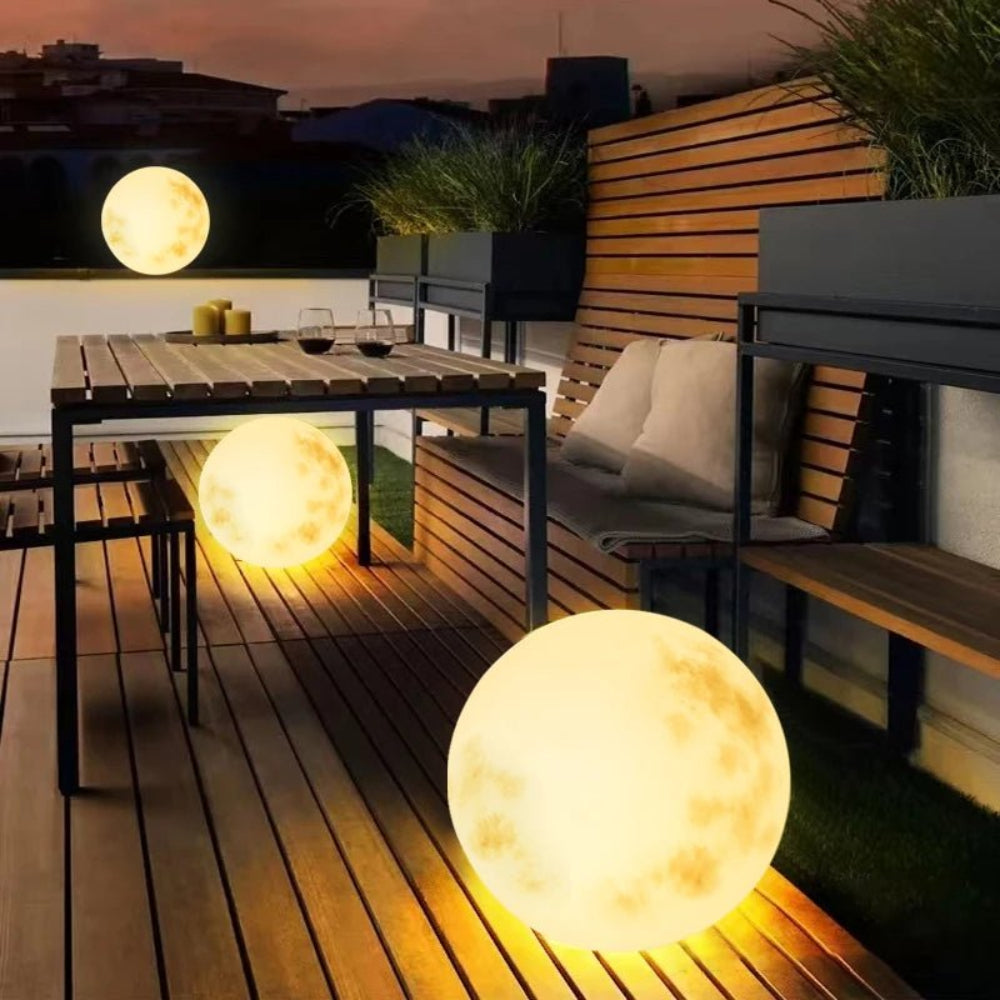 Solar Garden Moon Lamp – Eco-Friendly Outdoor Lighting with Warm Glow 4