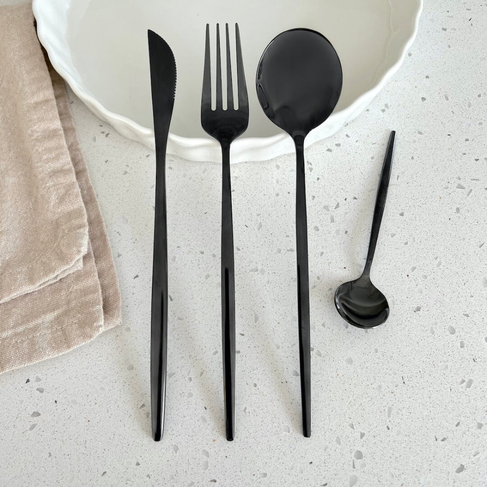Minimalist Black Cutlery Set – 24-Piece Stainless Steel Flatware for Modern Dining 10