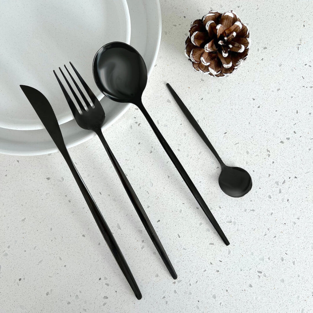 Minimalist Black Cutlery Set – 24-Piece Stainless Steel Flatware for Modern Dining 4