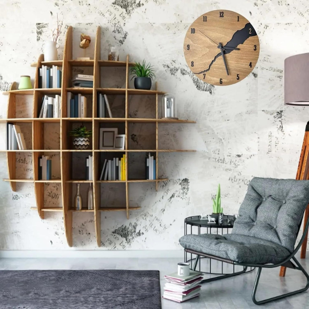 Cracked Wood Wall Clock – Rustic Nordic Design, Easy to Hang, 30x30 cm 3