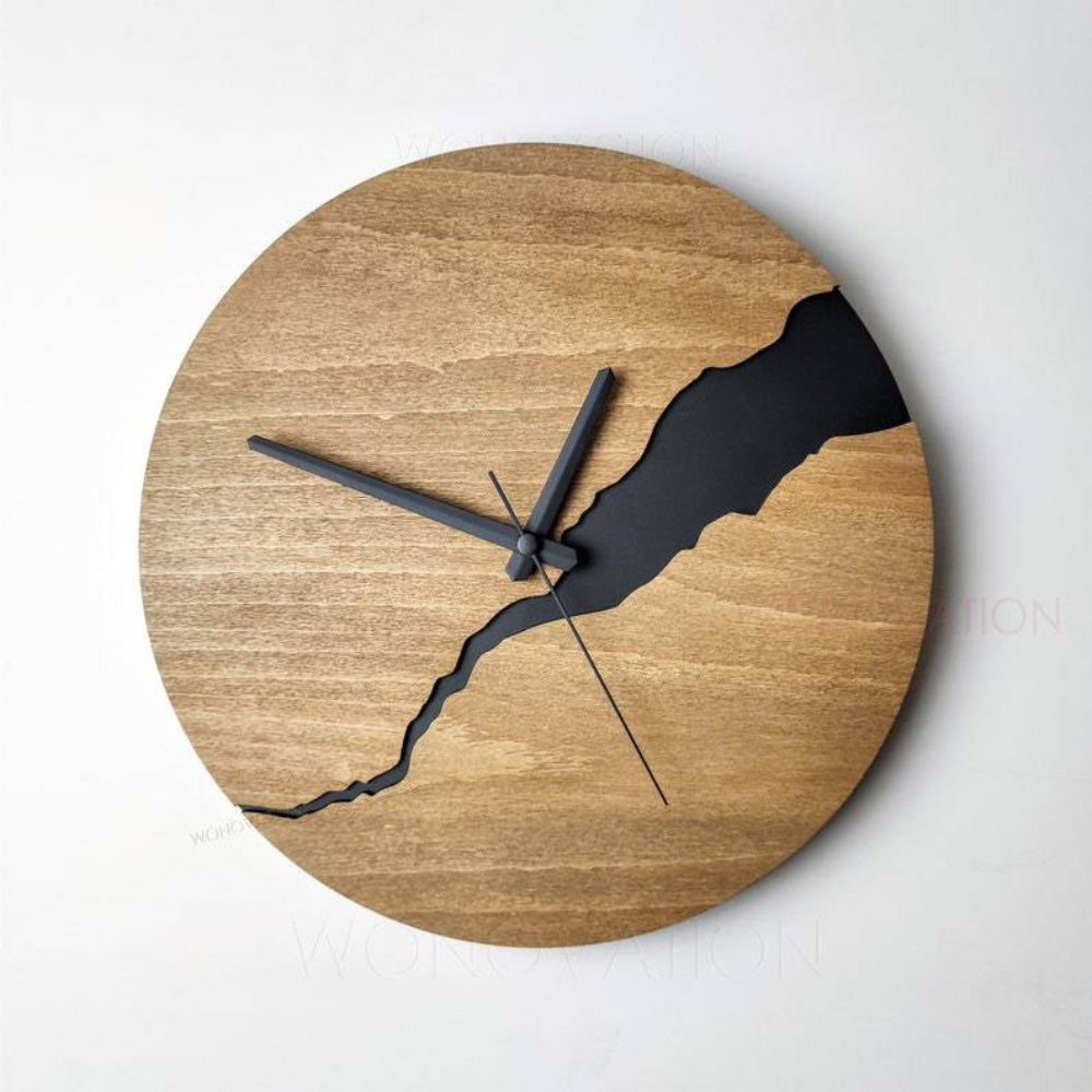 Cracked Wood Wall Clock – Rustic Nordic Design, Easy to Hang, 30x30 cm 7