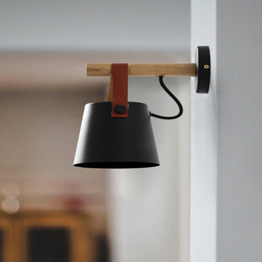Scandinavian Wooden Wall Lamp with Minimalist Design – E27 Compatible Hanging Light 1