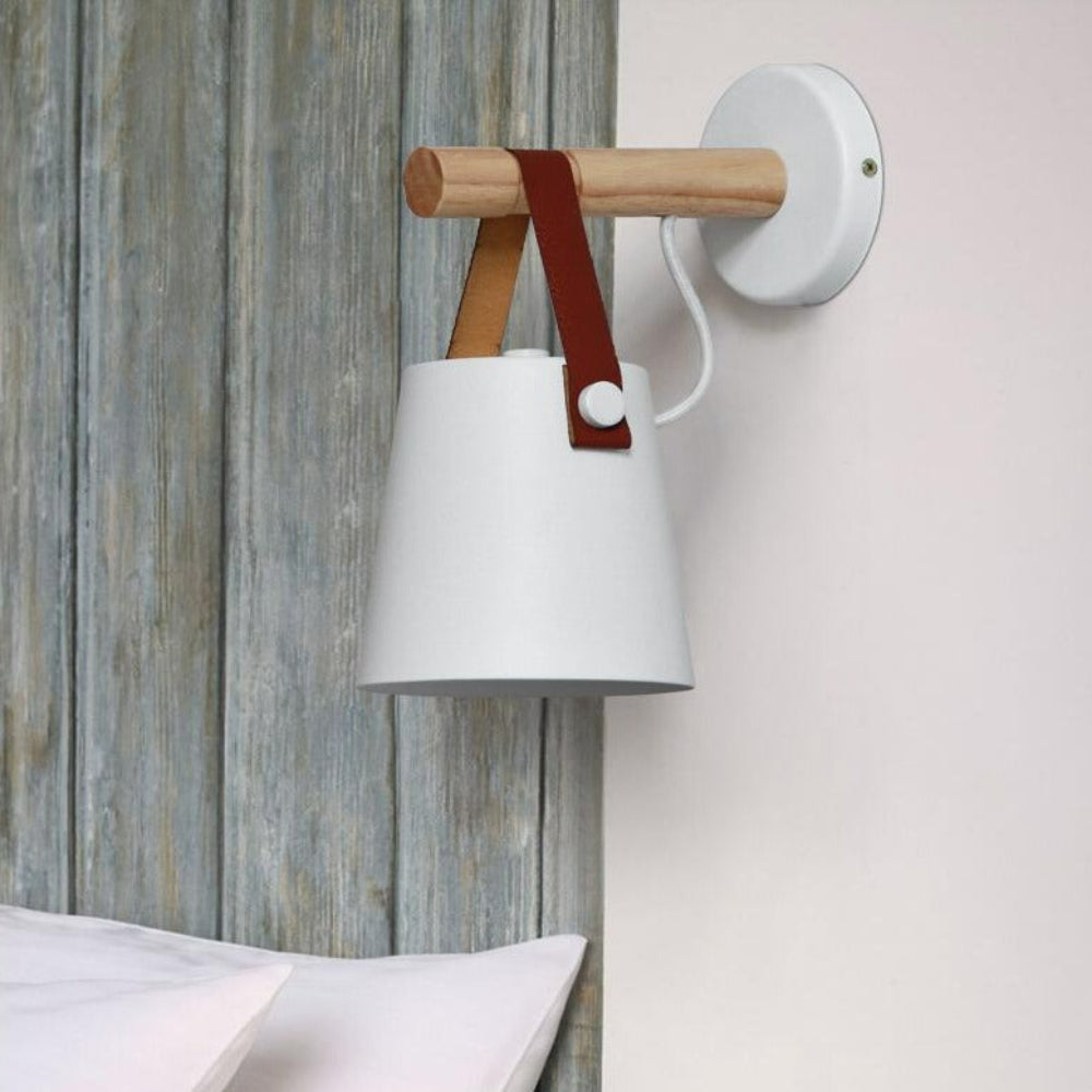 Scandinavian Wooden Wall Lamp with Minimalist Design – E27 Compatible Hanging Light 4
