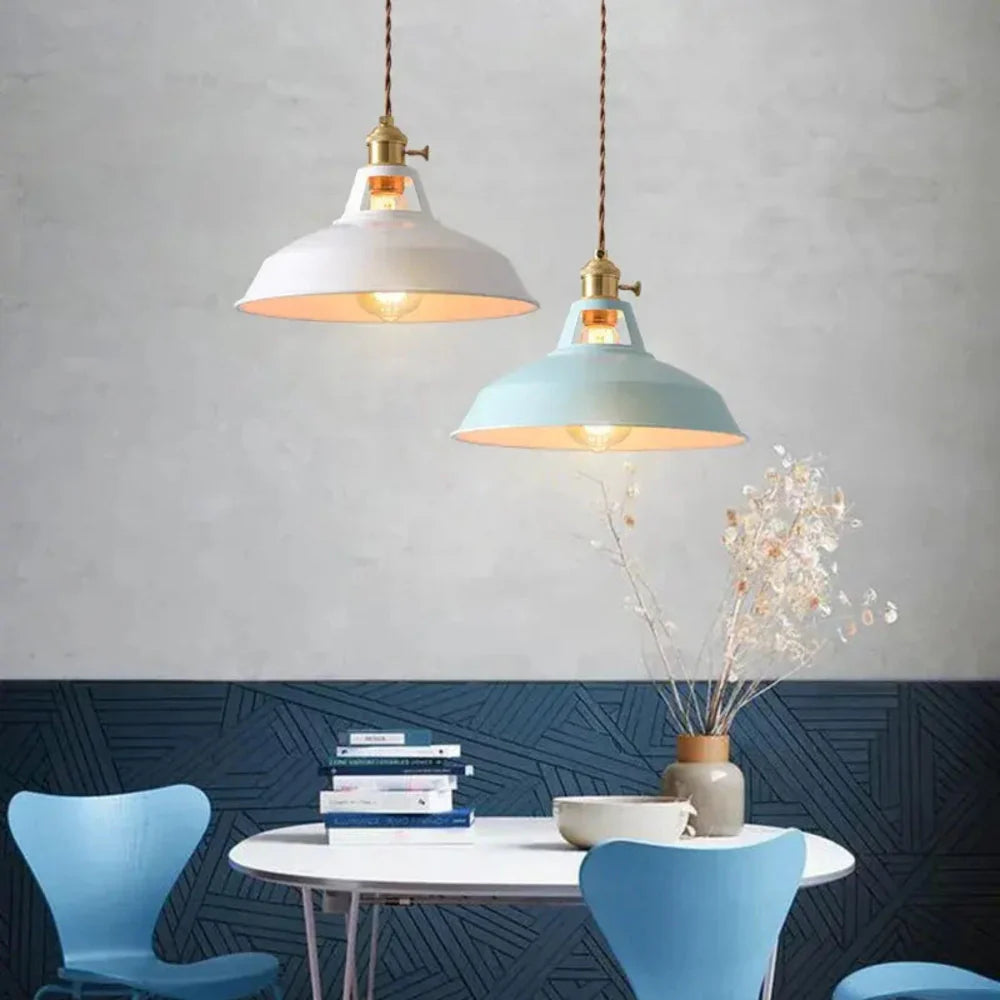 Retro pendellampe – vintage design i forskellige farver