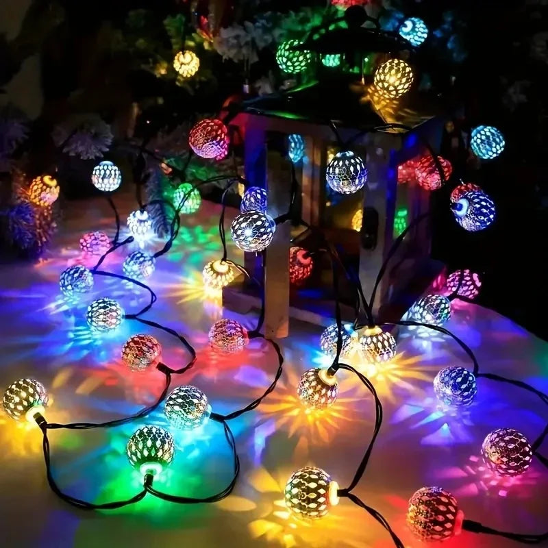 SoloraGlow - Marokkanische Solarleuchte mit 8 Beleuchtungsmodi