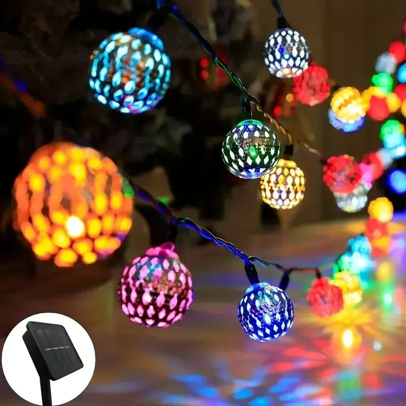 SoloraGlow - Marokkanische Solarleuchte mit 8 Beleuchtungsmodi