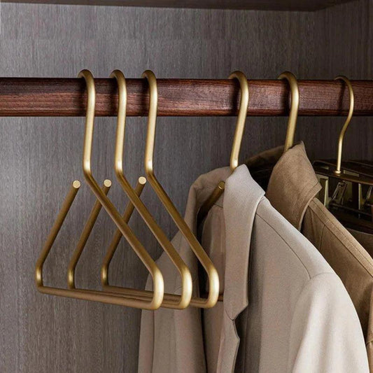 Set mit 5 Kleiderbügeln - Stilvolle Kleiderschrankorganisation