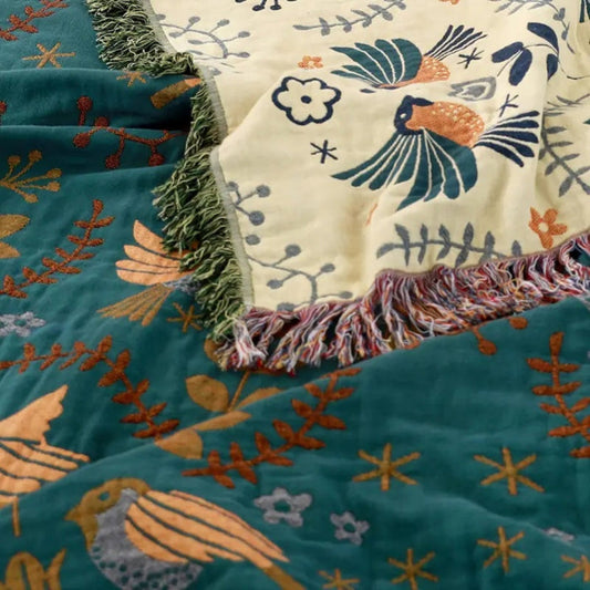 Skandinavische Wendedecke mit Vögeln – kuscheliges Baumwolldesign