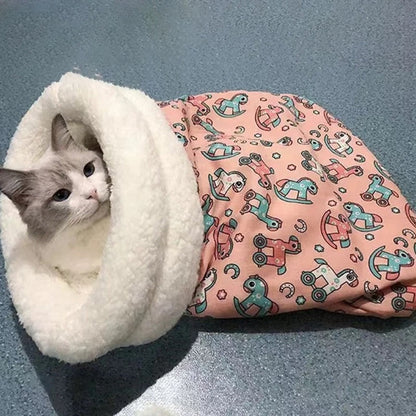 SnuggleSack - Plüschschlafsack für Katzen