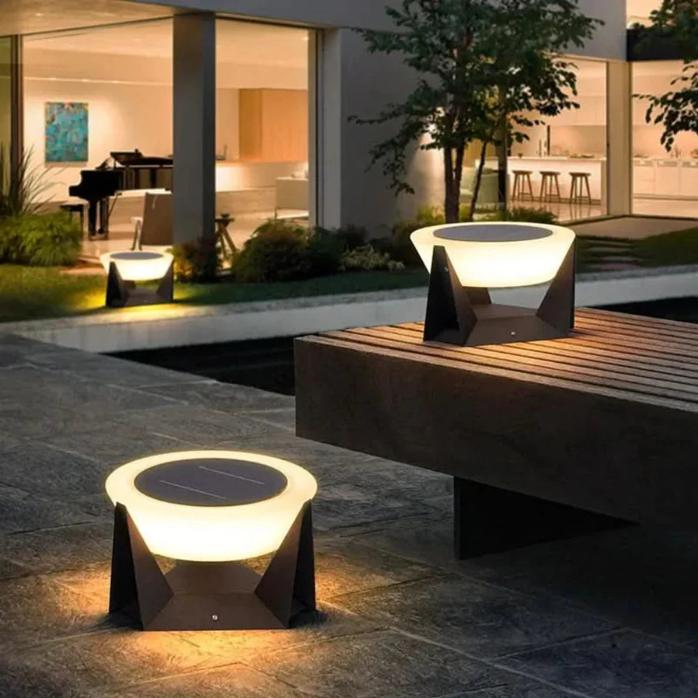 Solar-Säulenleuchte für draußen – Nachhaltige Garten-Beleuchtung