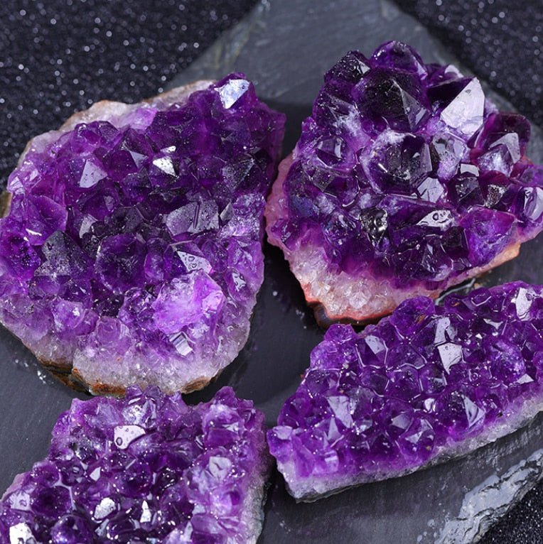 Virelis - Natürlicher Amethystkristall für Energie und Dekoration