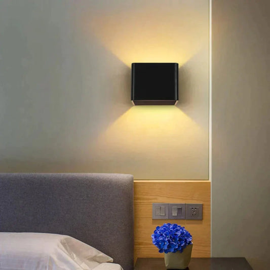 Dual-Sided Wall Lamp with Motion Sensor – USB Rechargeable Ambient Light for Indoor and Outdoor Use 1