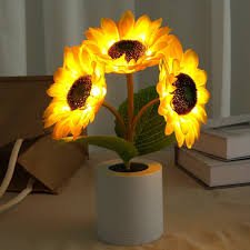 Sunflower-Inspired LED Lamp with Gentle Glow – Rechargeable Decorative Light 3