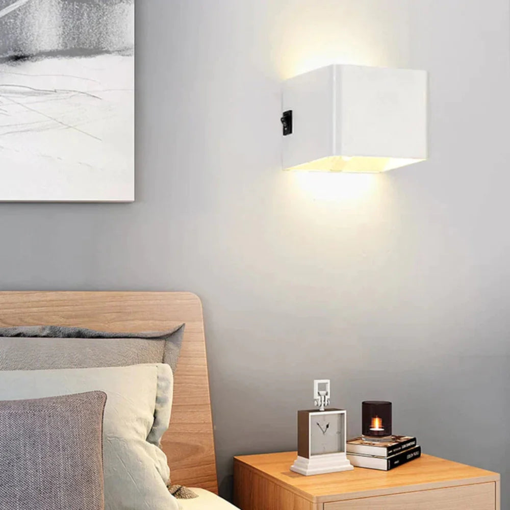 Dual-Sided Wall Lamp with Motion Sensor – USB Rechargeable Ambient Light for Indoor and Outdoor Use 8